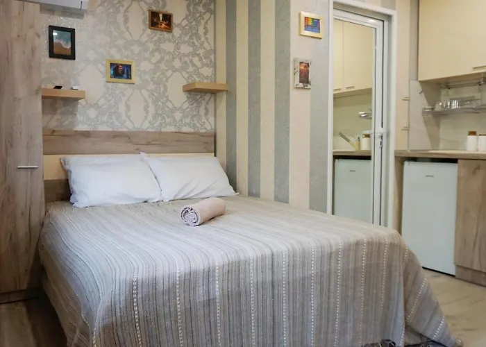 Attic - атик студио 아파트