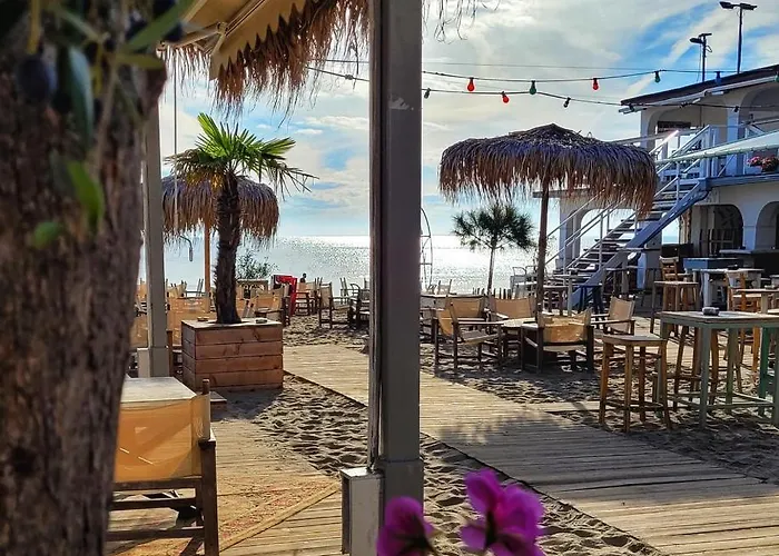 Attic - атик студио 아파트