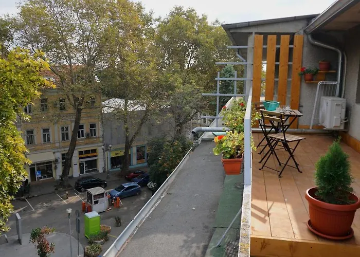 Attic - атик студио Варна