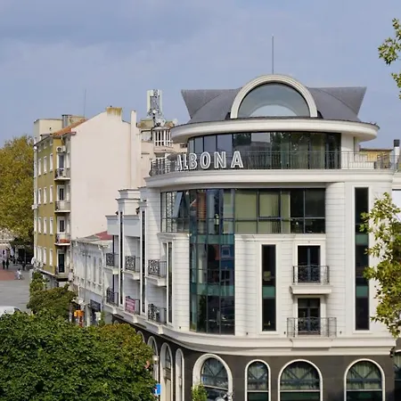 Attic - атик студио * Várna