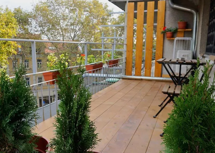 Attic - атик студио فارنا