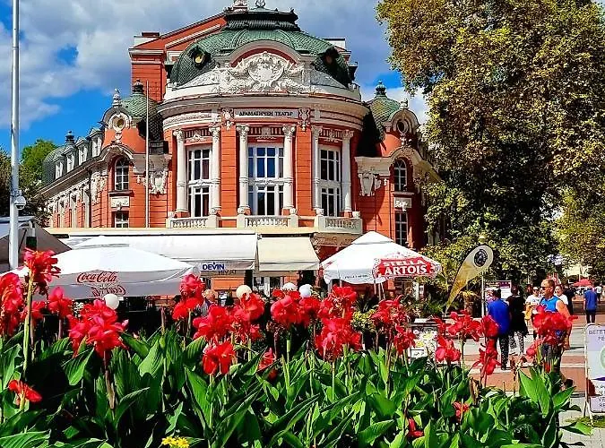 Attic - атик студио * فارنا